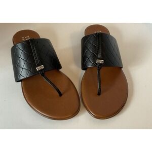 Italian Shoemakers Afia Black Thong Sandal Flats Shoes Italy Size 6.5 New